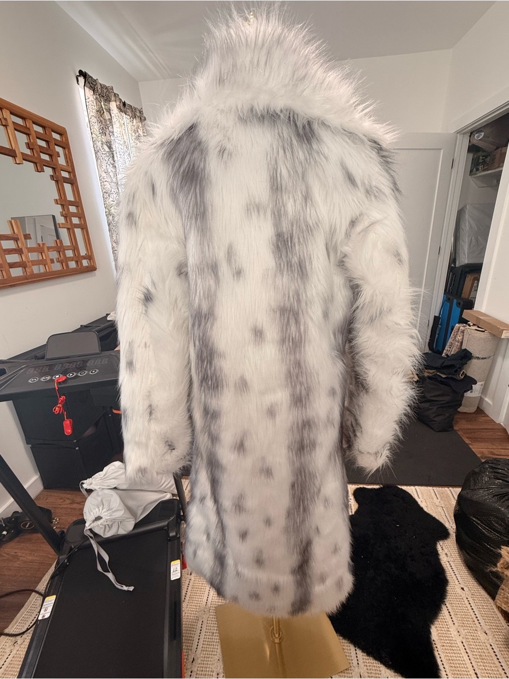 Long Faux Fur Coat in White and Gray - Picture 8 of 12